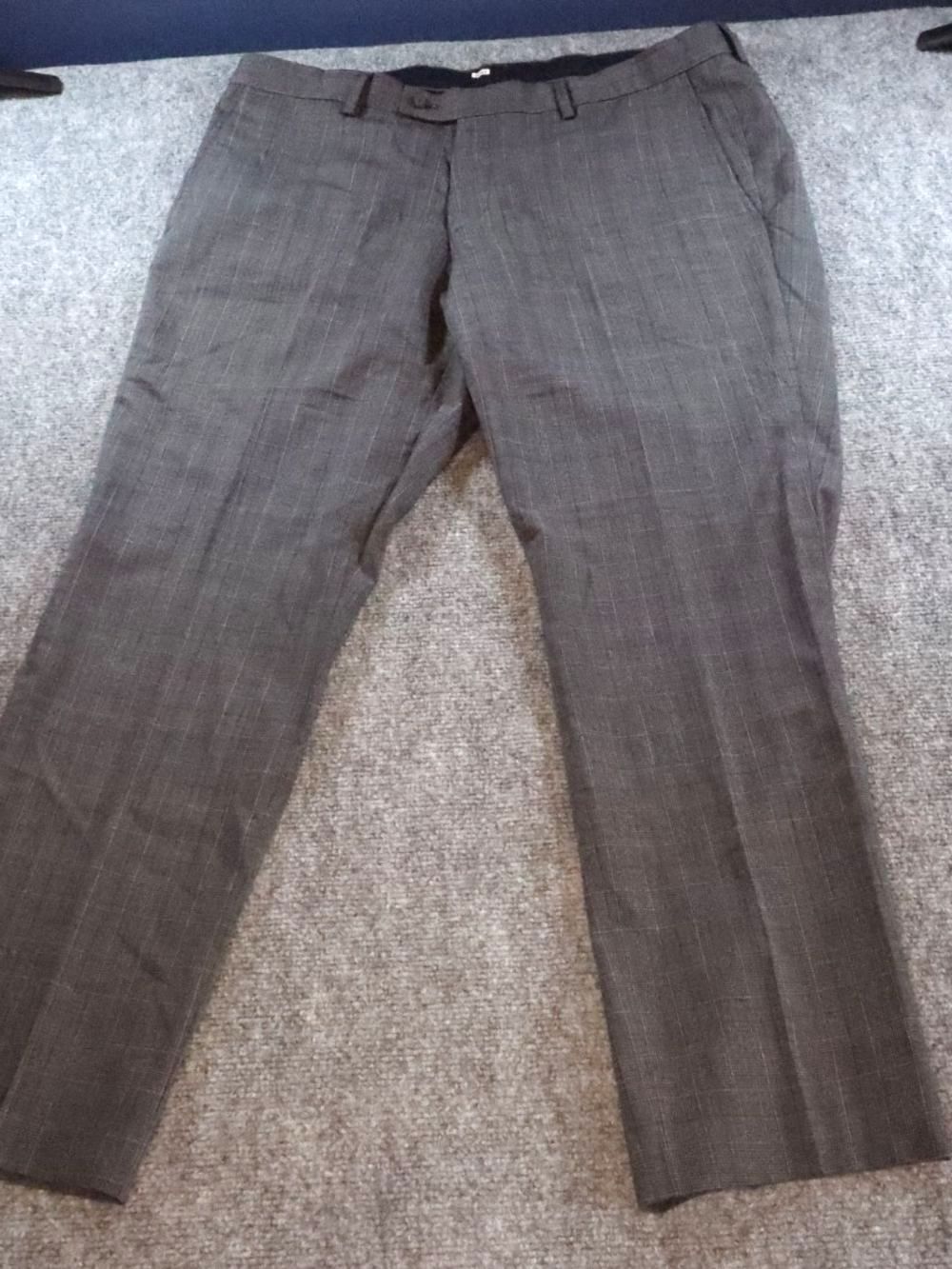 Ted Baker Mens Gray Plaid Wool Dress Pants 34R Tailored Flat Front Trousers